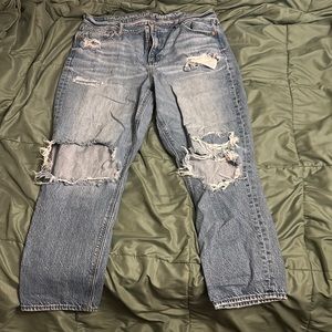 AMERICAN EAGLE MOM JEANS!